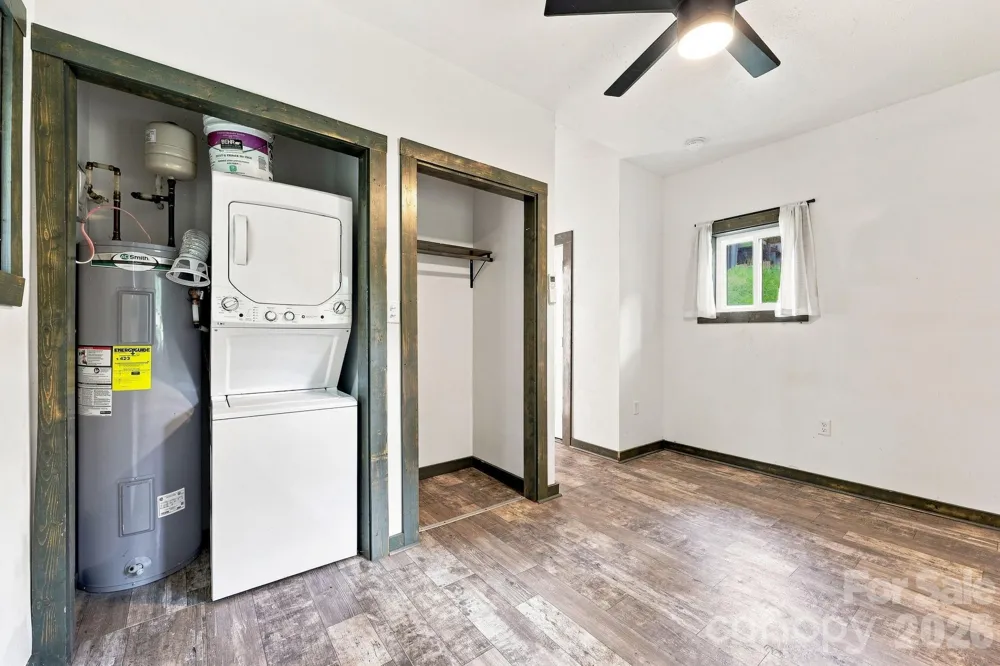 146 & 148 Bradshaw Circle Candler, NC 28715