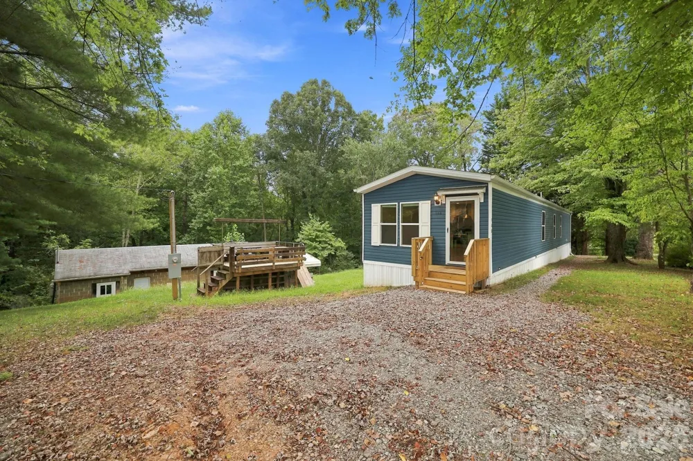 146 & 148 Bradshaw Circle Candler, NC 28715
