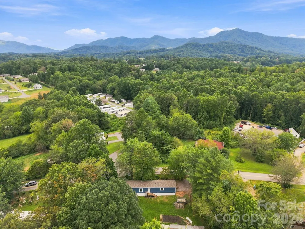 146 & 148 Bradshaw Circle Candler, NC 28715