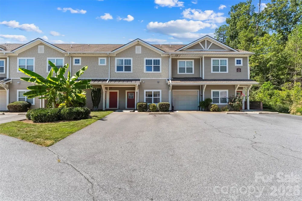 123 Foxden Drive #103 Fletcher, NC 28732