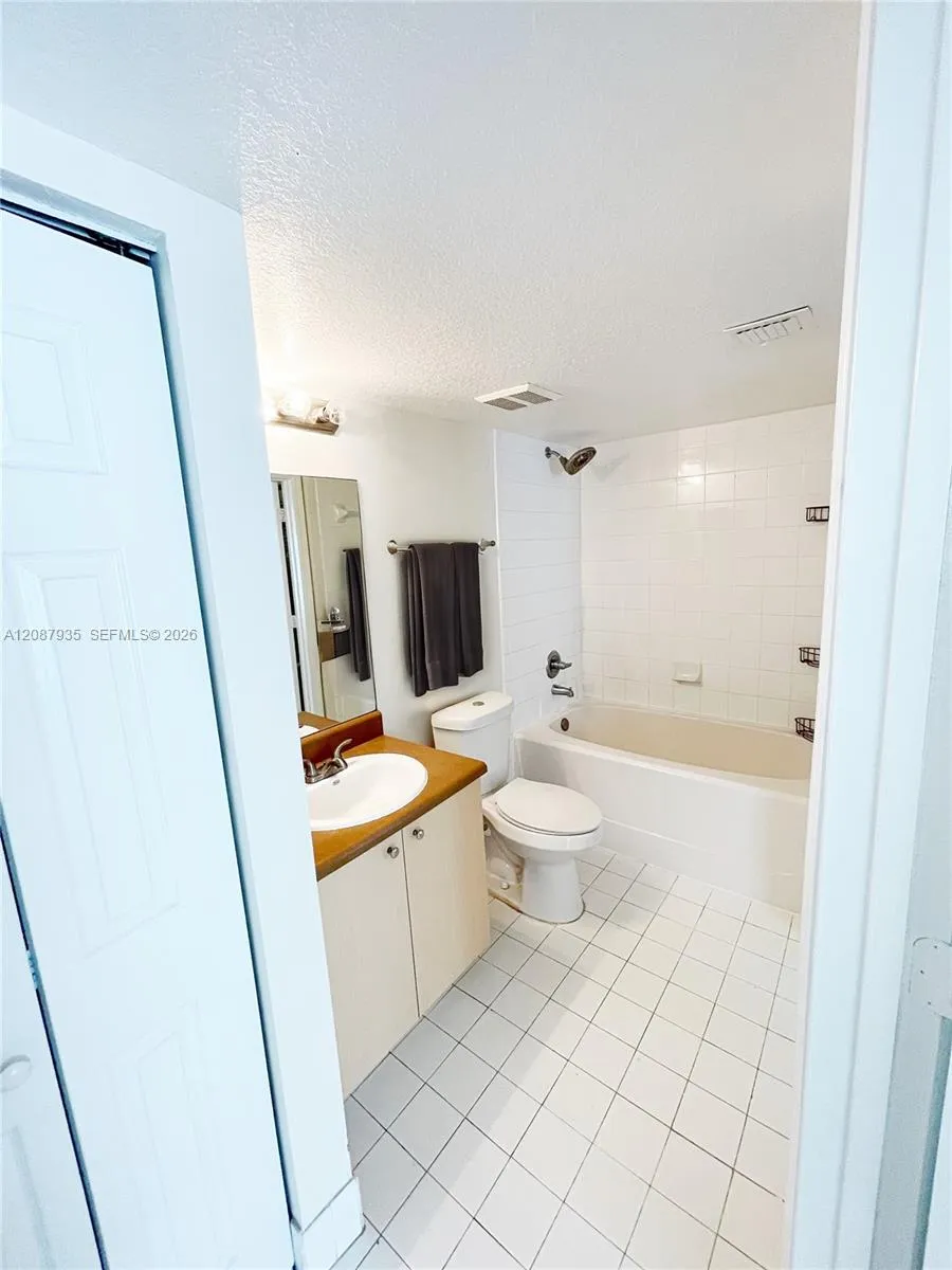 4081 San Marino Blvd ##206 West Palm Beach, FL 33409