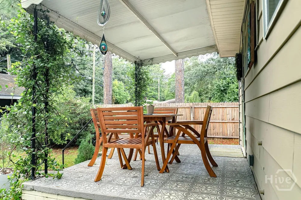 2224 E 38th Street Savannah, GA 31404