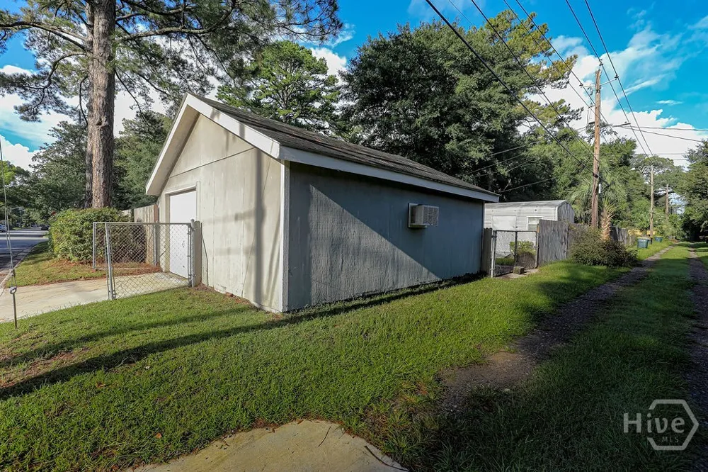 2224 E 38th Street Savannah, GA 31404