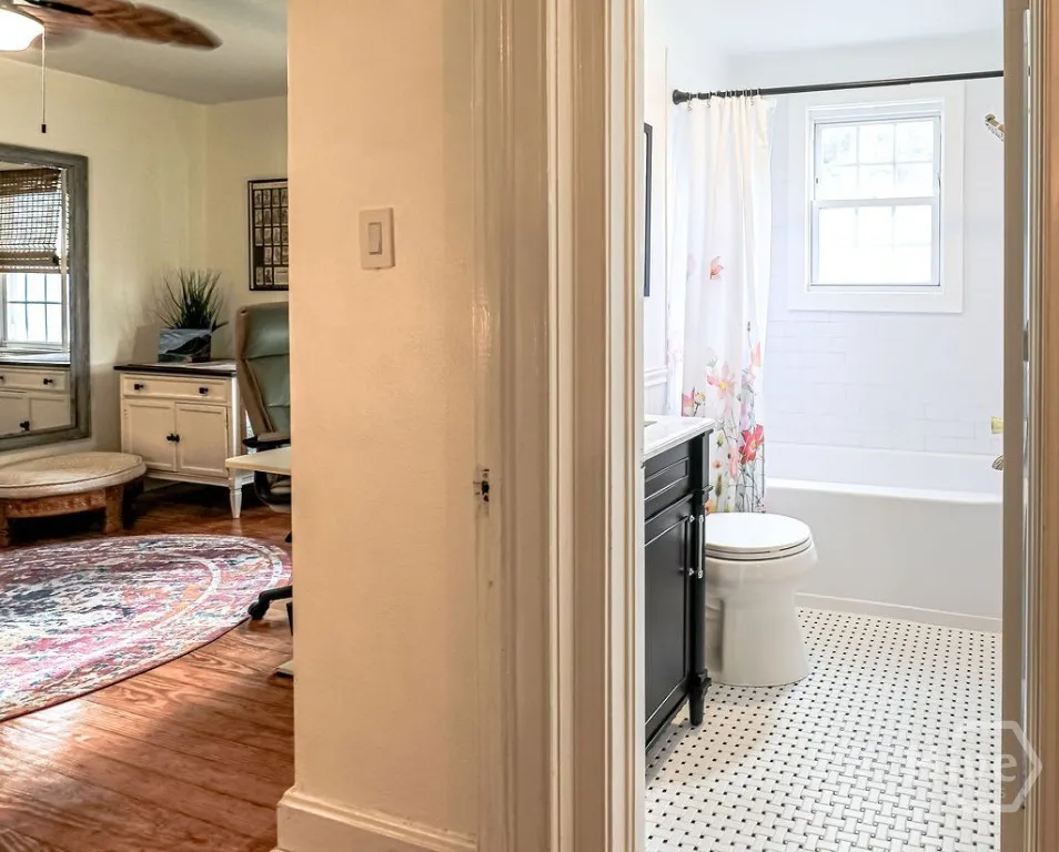 2224 E 38th Street Savannah, GA 31404