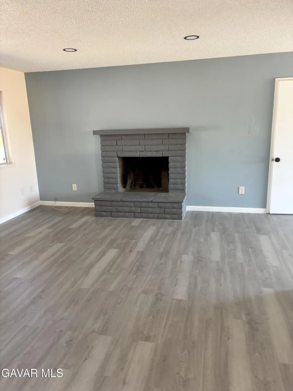 40624 E 166th Street Lancaster, CA 93535