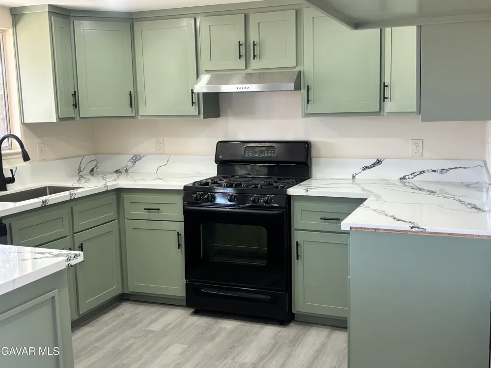 40624 E 166th Street Lancaster, CA 93535