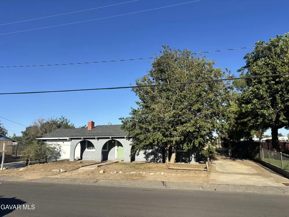 40624 E 166th Street Lancaster, CA 93535