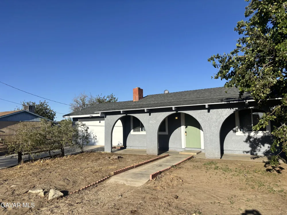 40624 E 166th Street Lancaster, CA 93535