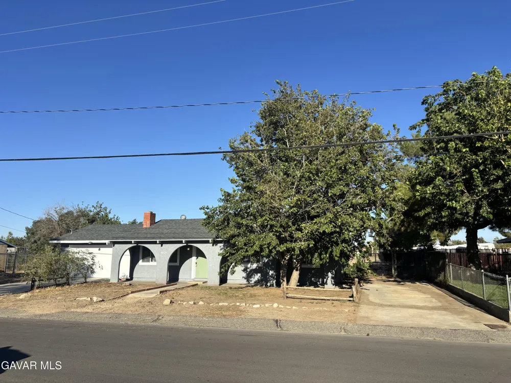40624 E 166th Street Lancaster, CA 93535