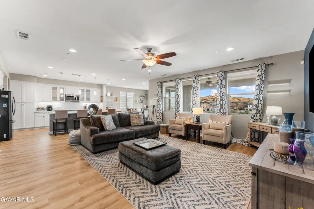 3993 Saddle Drive Palmdale, CA 93551