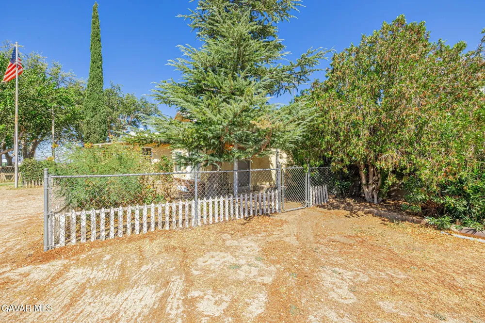 7847 E Avenue I Lancaster, CA 93535