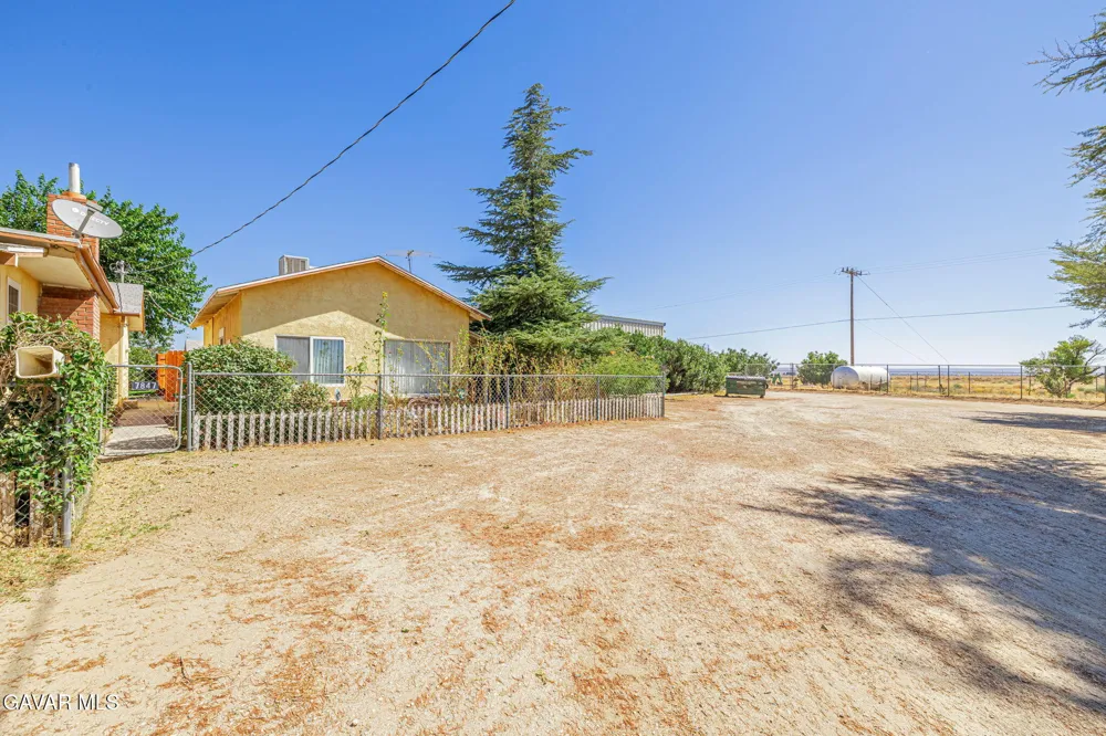 7847 E Avenue I Lancaster, CA 93535