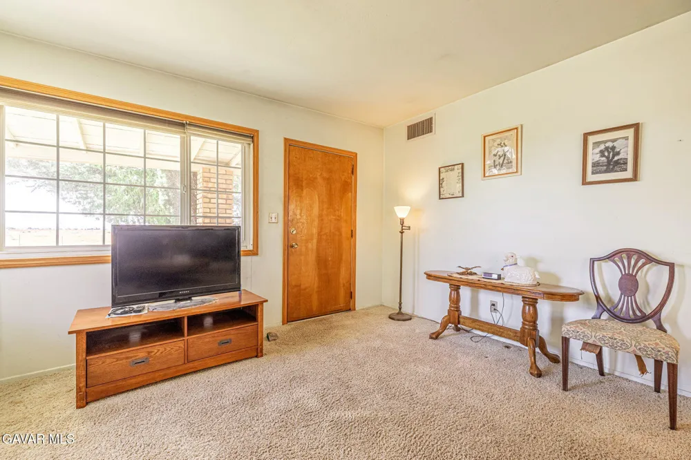 7847 E Avenue I Lancaster, CA 93535