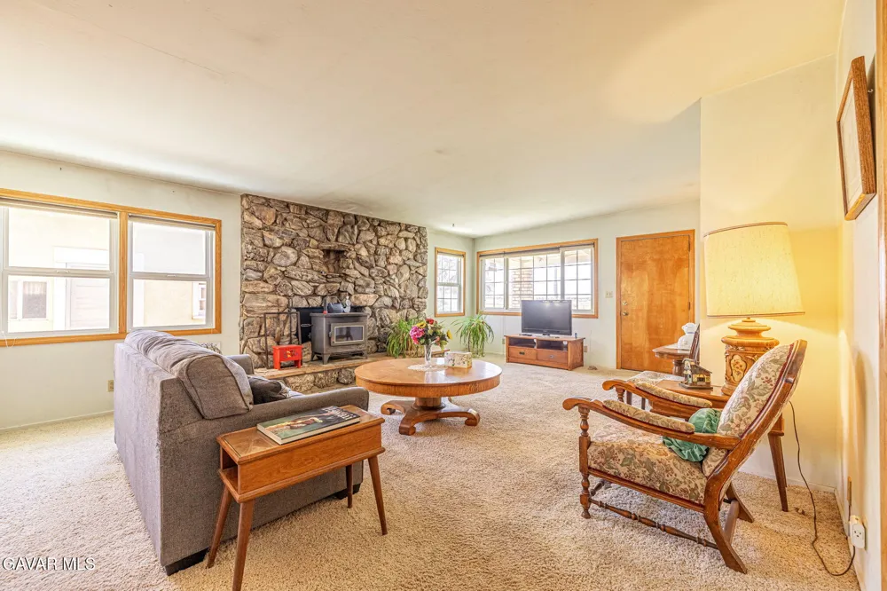 7847 E Avenue I Lancaster, CA 93535