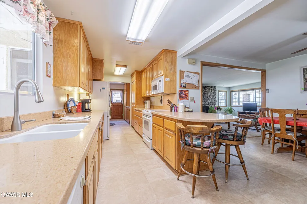 7847 E Avenue I Lancaster, CA 93535