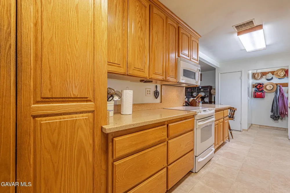 7847 E Avenue I Lancaster, CA 93535
