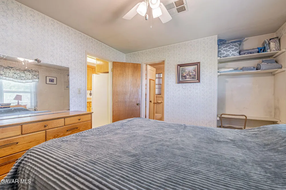 7847 E Avenue I Lancaster, CA 93535