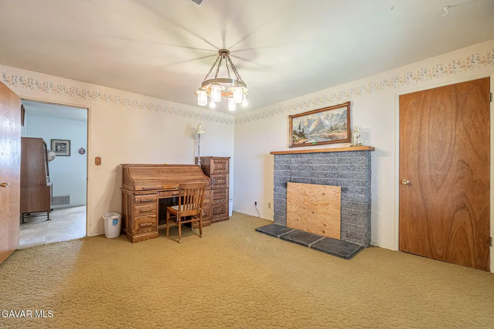 7847 E Avenue I Lancaster, CA 93535