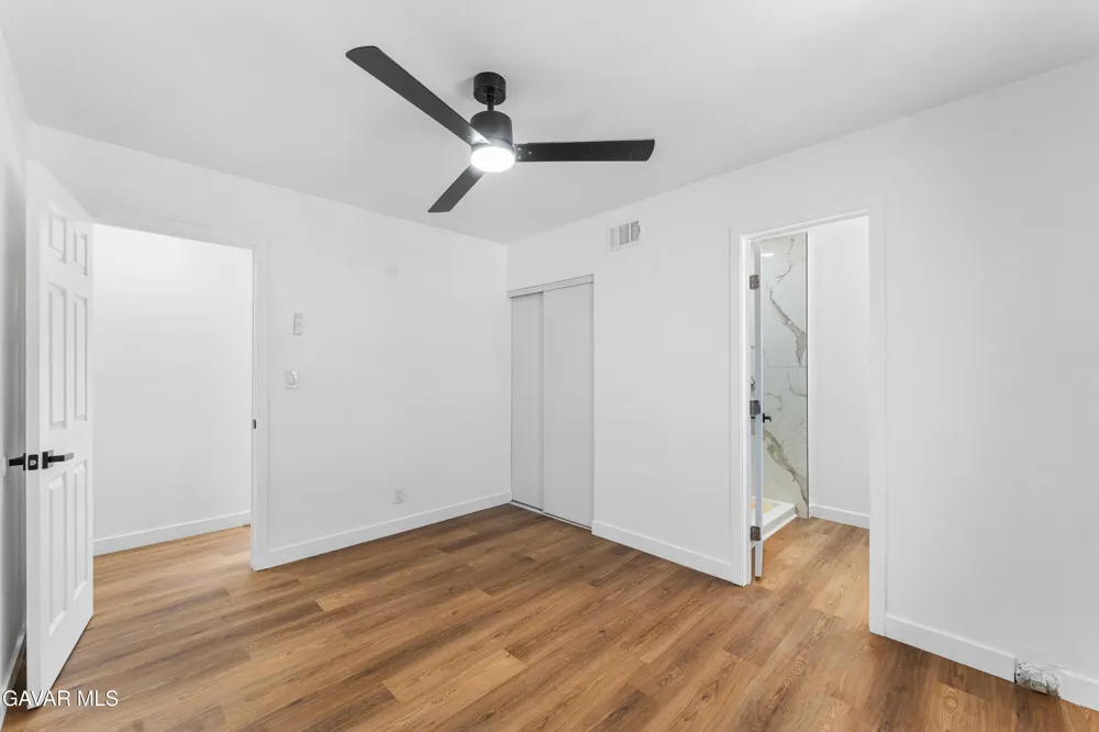 38544 E 33rd Street Palmdale, CA 93550