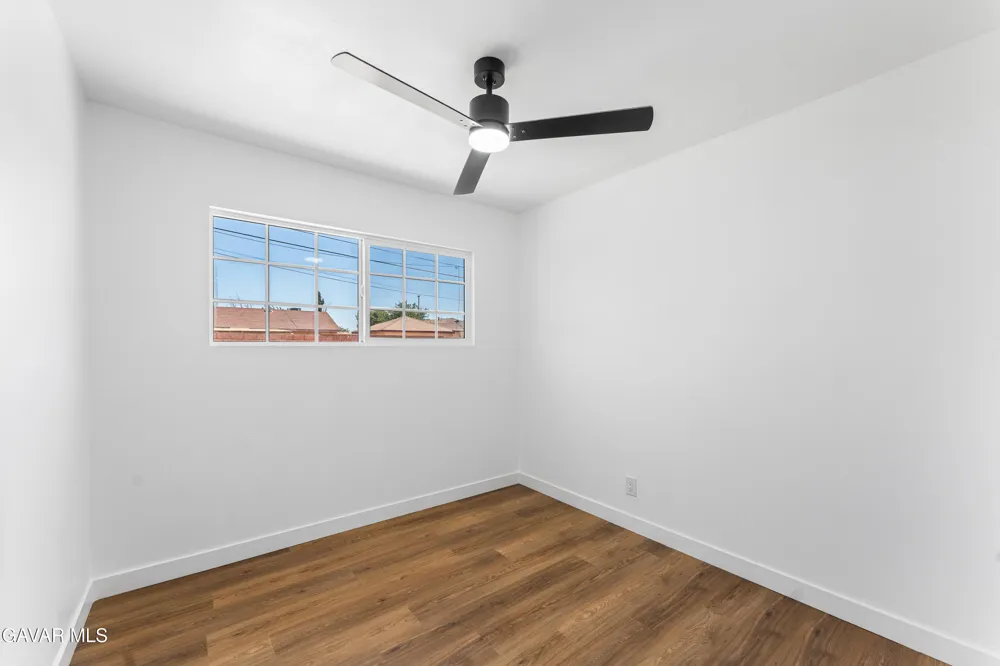 38544 E 33rd Street Palmdale, CA 93550