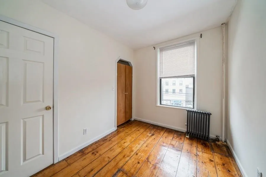 218 NEWARK AVE Jersey City, NJ 07302