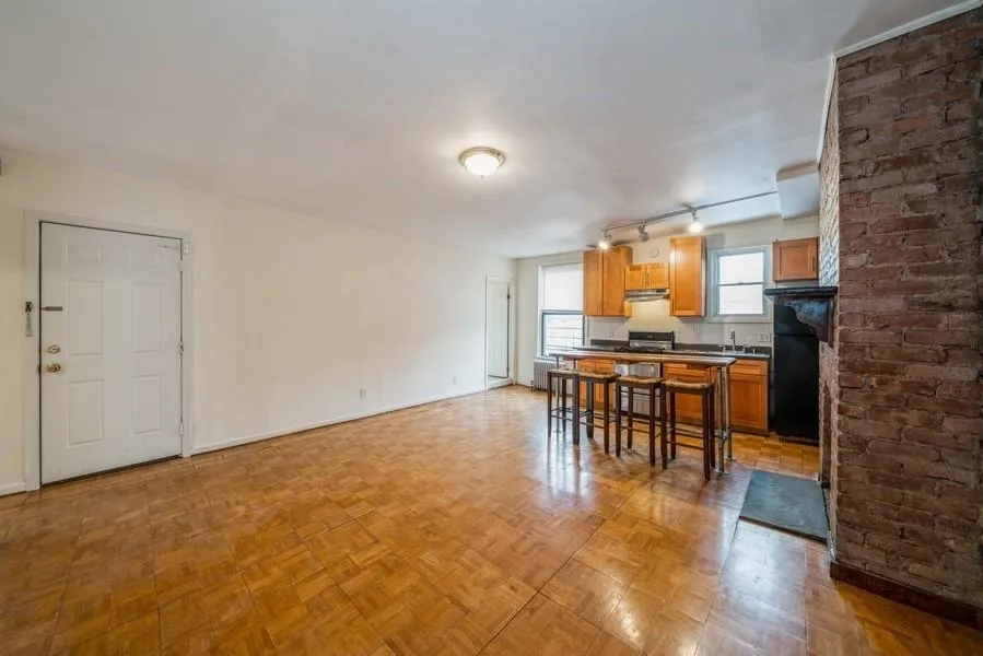 218 NEWARK AVE Jersey City, NJ 07302