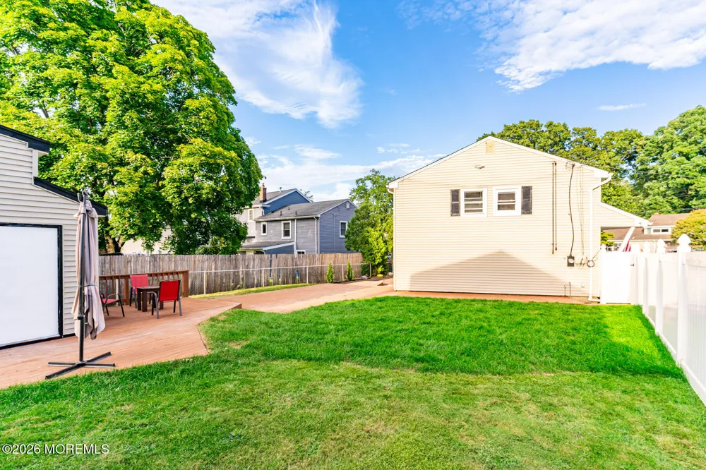 167 Crestview Drive Middletown, NJ 07748