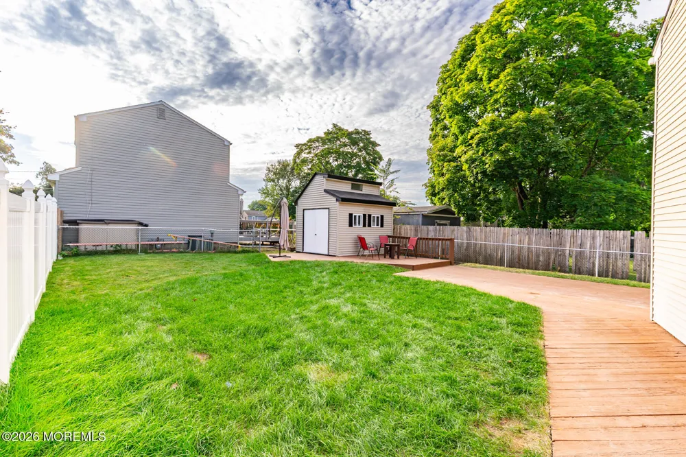 167 Crestview Drive Middletown, NJ 07748