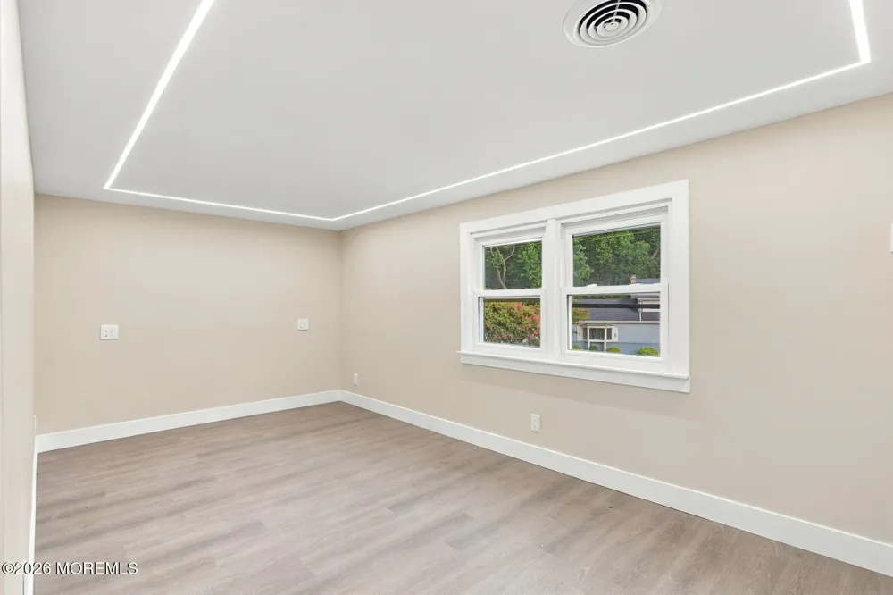 167 Crestview Drive Middletown, NJ 07748
