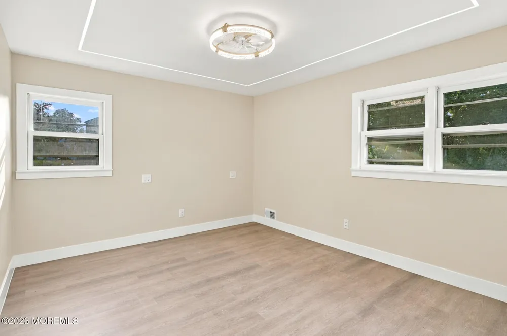167 Crestview Drive Middletown, NJ 07748