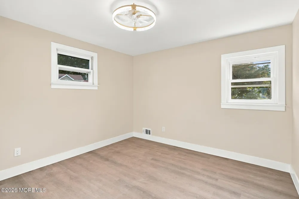 167 Crestview Drive Middletown, NJ 07748