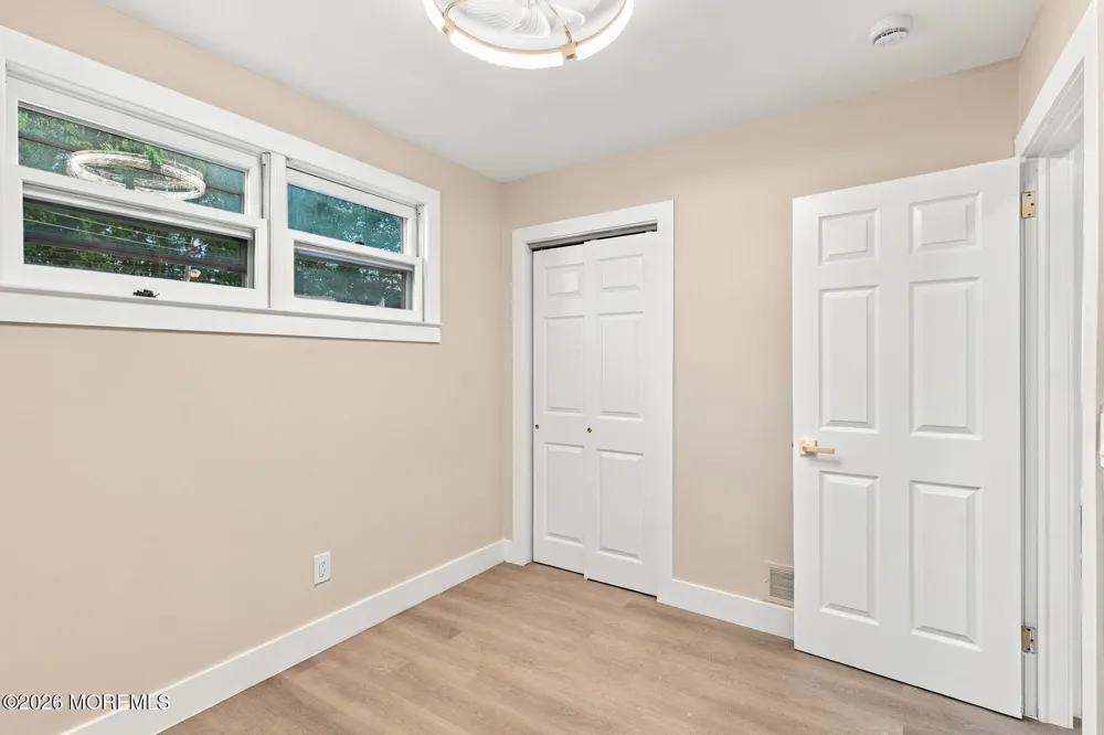 167 Crestview Drive Middletown, NJ 07748