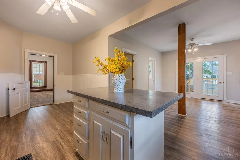 737 Central Avenue Carlisle, OH 45005
