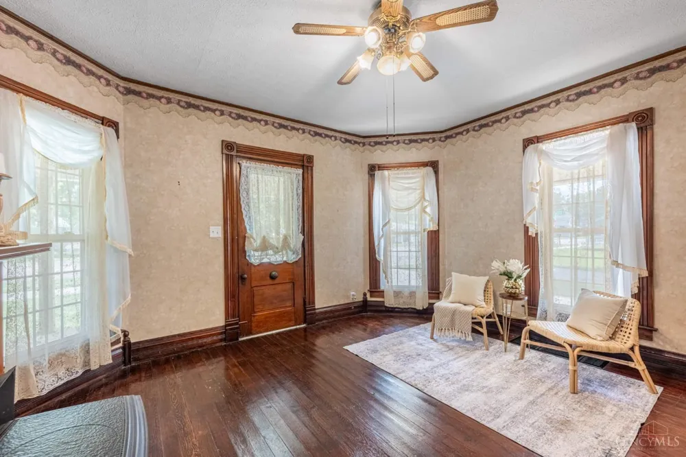 737 Central Avenue Carlisle, OH 45005
