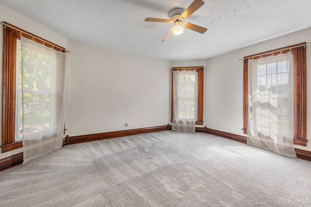 737 Central Avenue Carlisle, OH 45005
