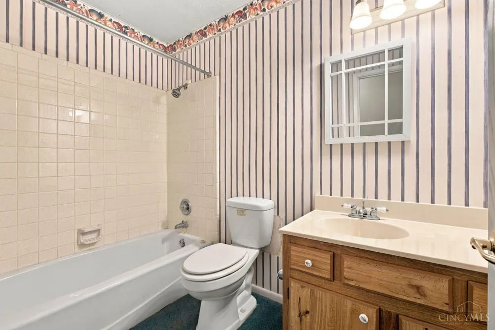 726 David Drive Oxford, OH 45056