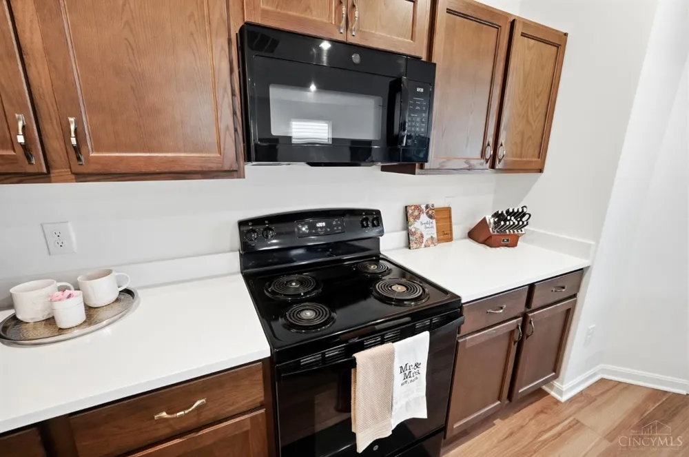 1521 Summerview Lane Miami, OH 45150