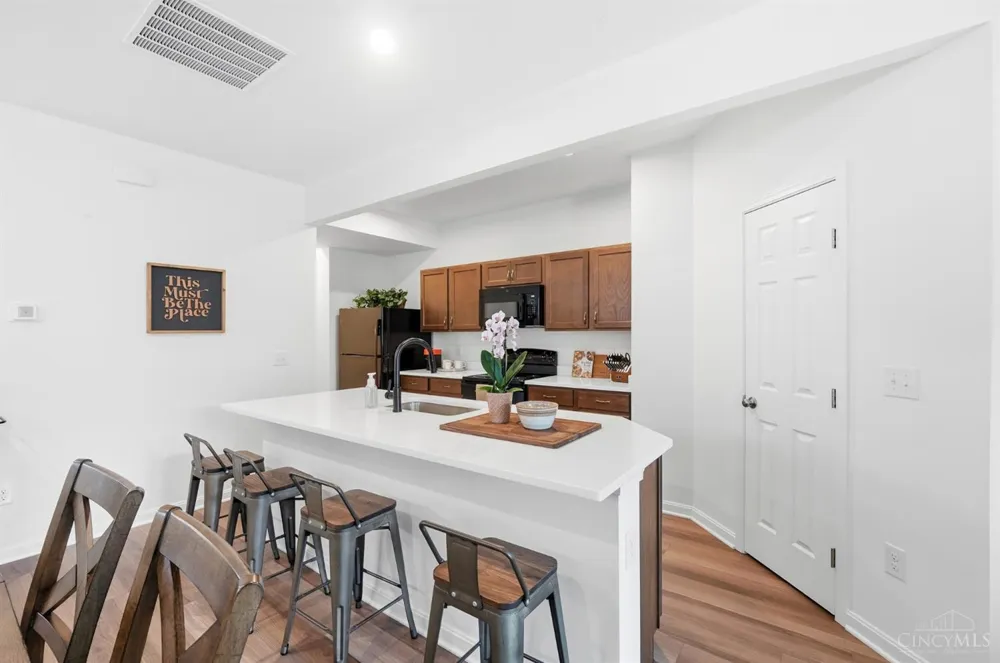 1521 Summerview Lane Miami, OH 45150