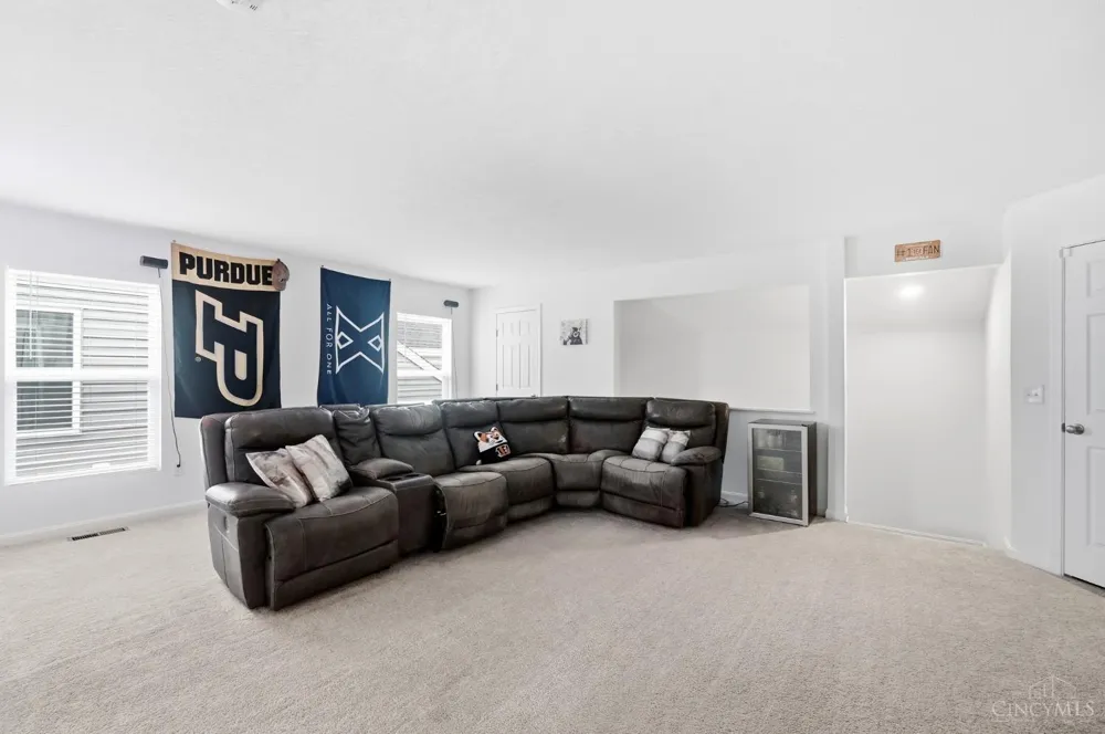 1521 Summerview Lane Miami, OH 45150