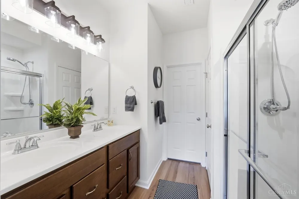 1521 Summerview Lane Miami, OH 45150