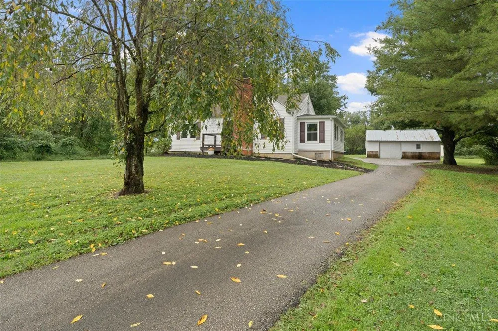 2571 Williamsburg Bantam Road Tate, OH 45106