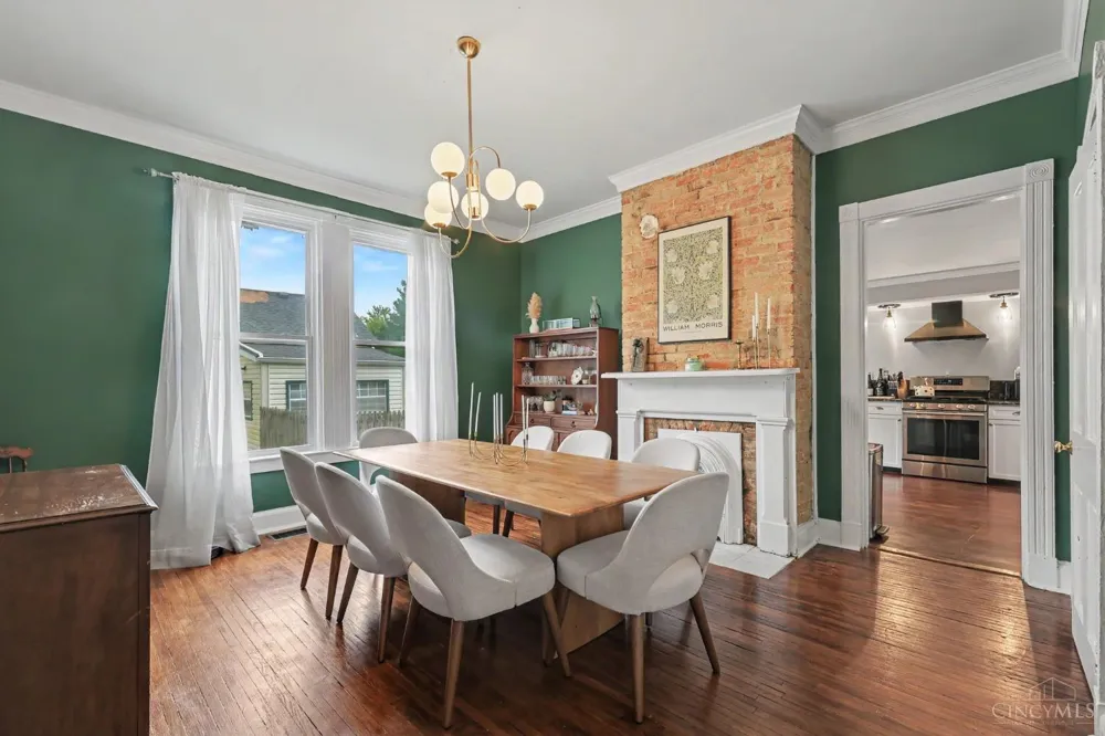 6735 Parkland Avenue Cincinnati, OH 45233