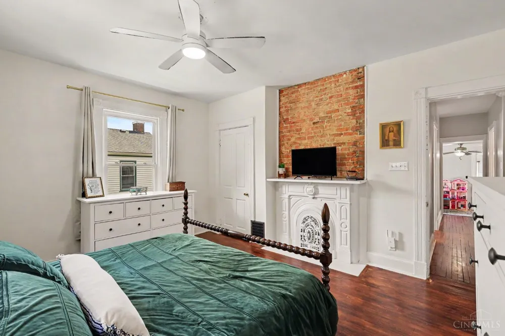6735 Parkland Avenue Cincinnati, OH 45233