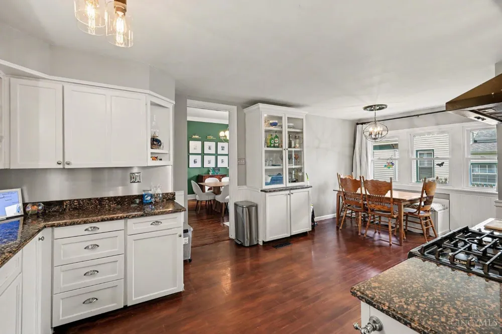 6735 Parkland Avenue Cincinnati, OH 45233