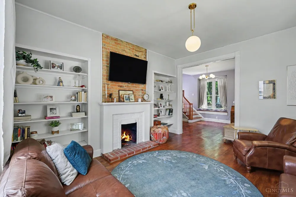 6735 Parkland Avenue Cincinnati, OH 45233