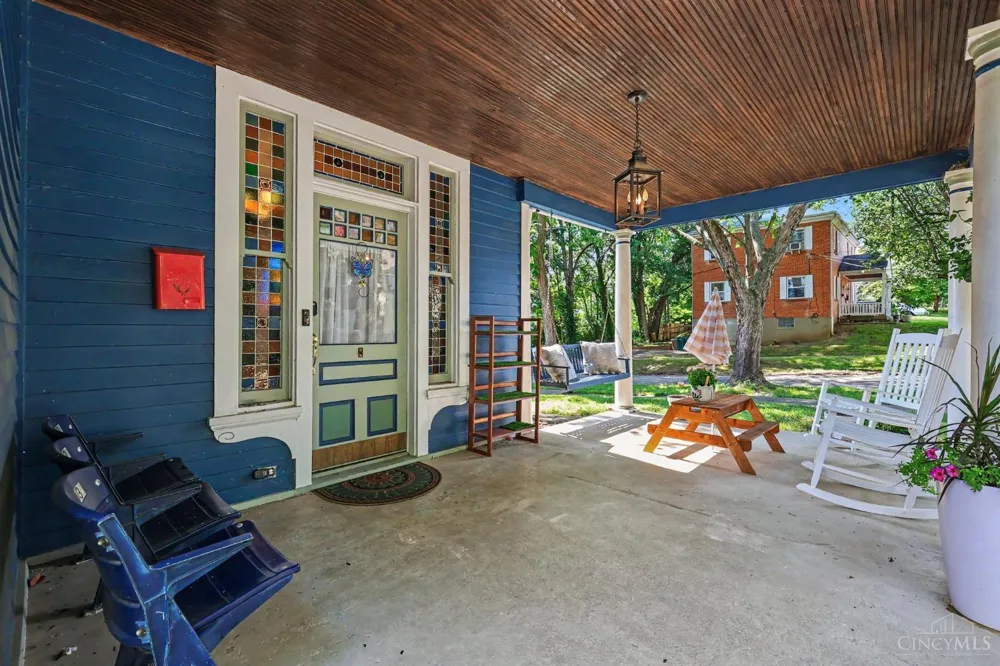 6735 Parkland Avenue Cincinnati, OH 45233