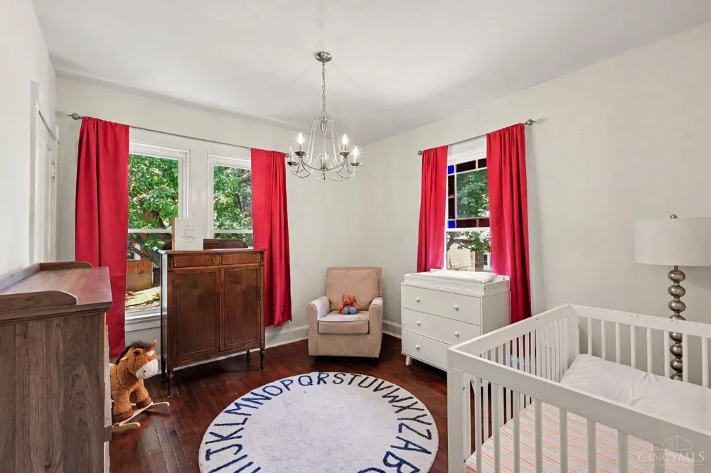 6735 Parkland Avenue Cincinnati, OH 45233