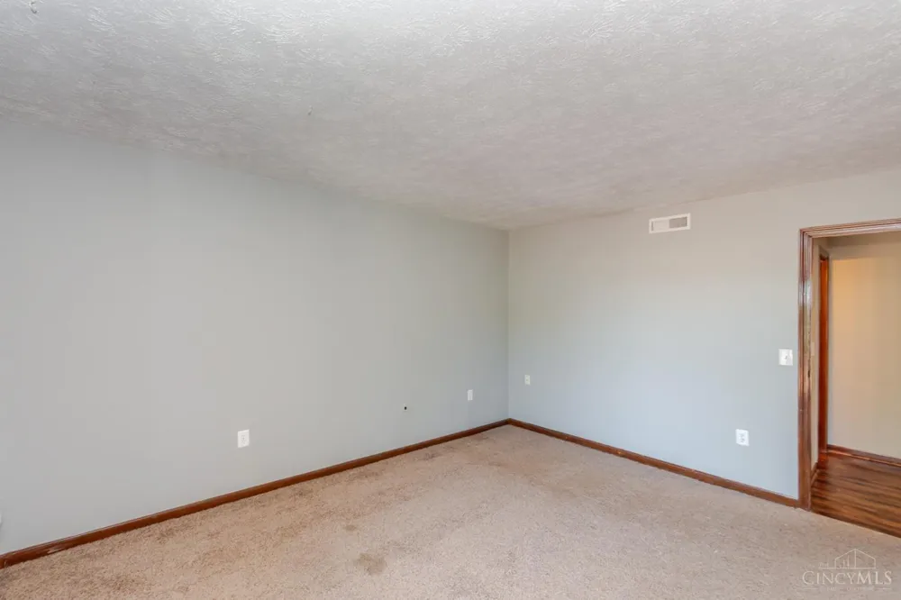 7816 Betsy Ross Circle Washington, OH 45459