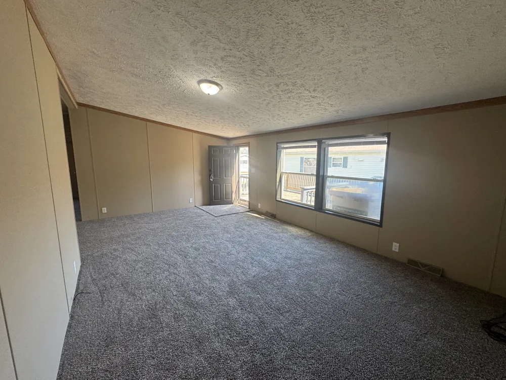 137 Apollo Flushing, MI 48433