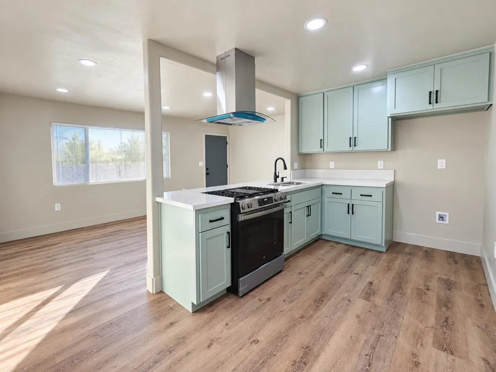 130 Grape Street Visalia, CA 93291